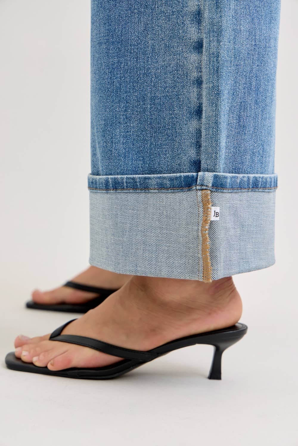 Judy Blue Jeans - MR Straight w/ Fold Over WB: MD