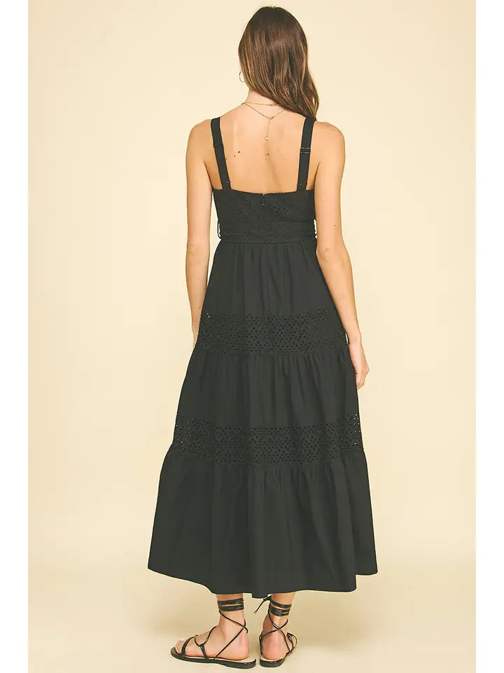 Pinch Contrast Eyelet Detailed Maxi Dress - Blk