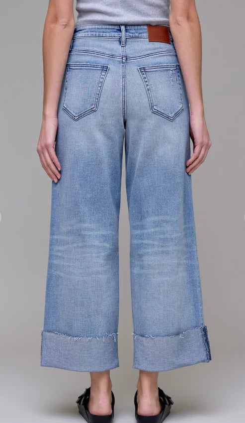 Hidden Nori Vintage Wide Leg Jean in Light Wash