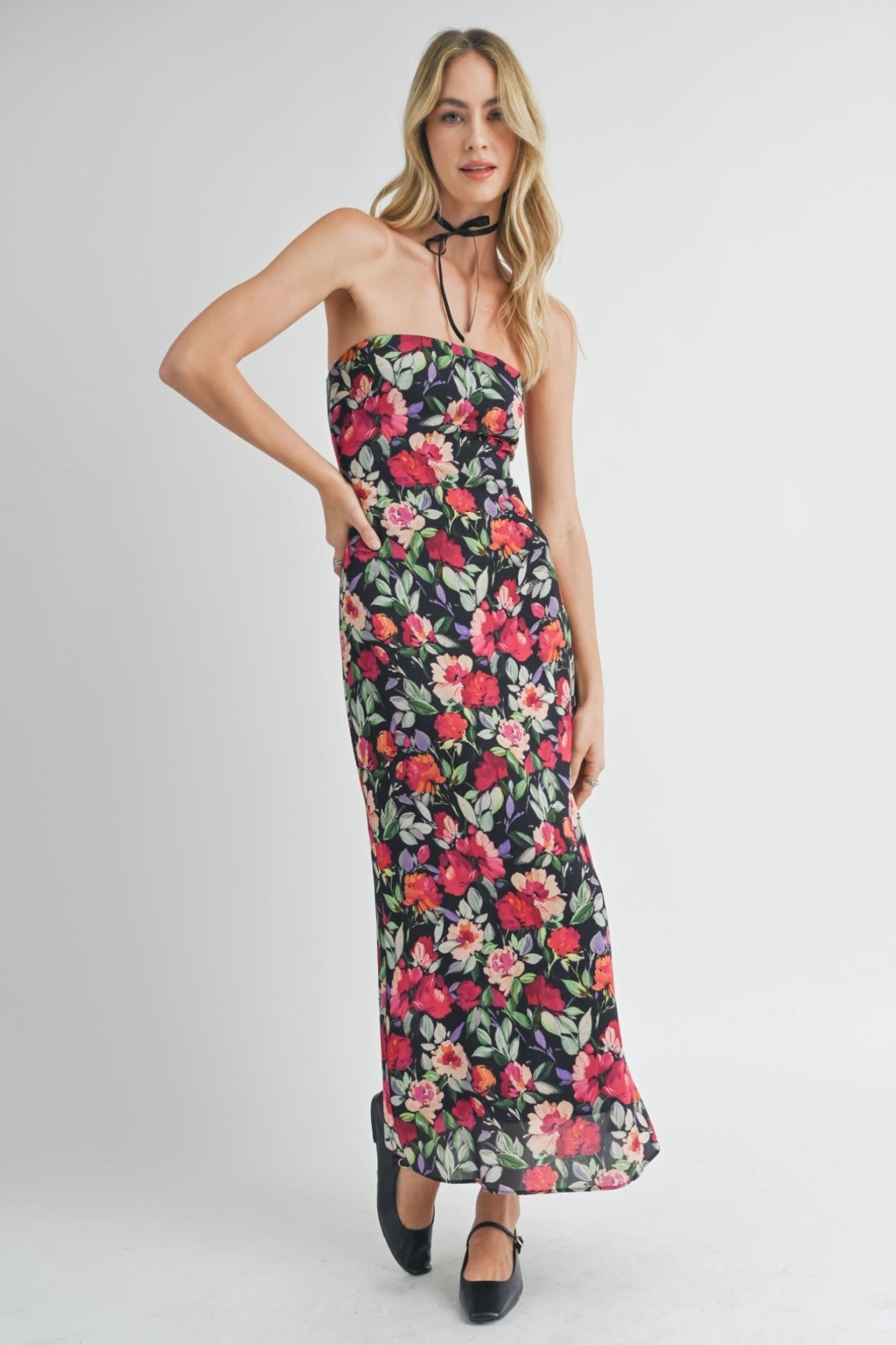 Sadie & Sage A Night In Tube Midi Dress - Black Floral