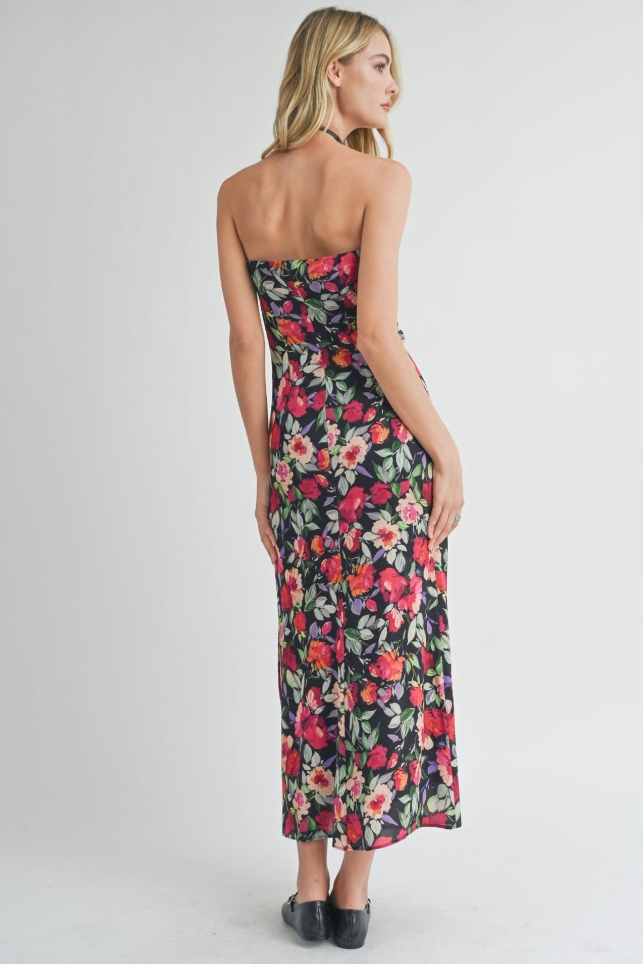 Sadie & Sage A Night In Tube Midi Dress - Black Floral