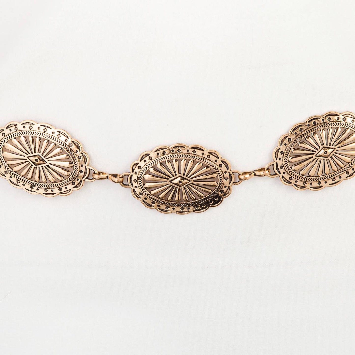 Collections by Fame Accessories - Oval Concho Disc Chain Link Belt