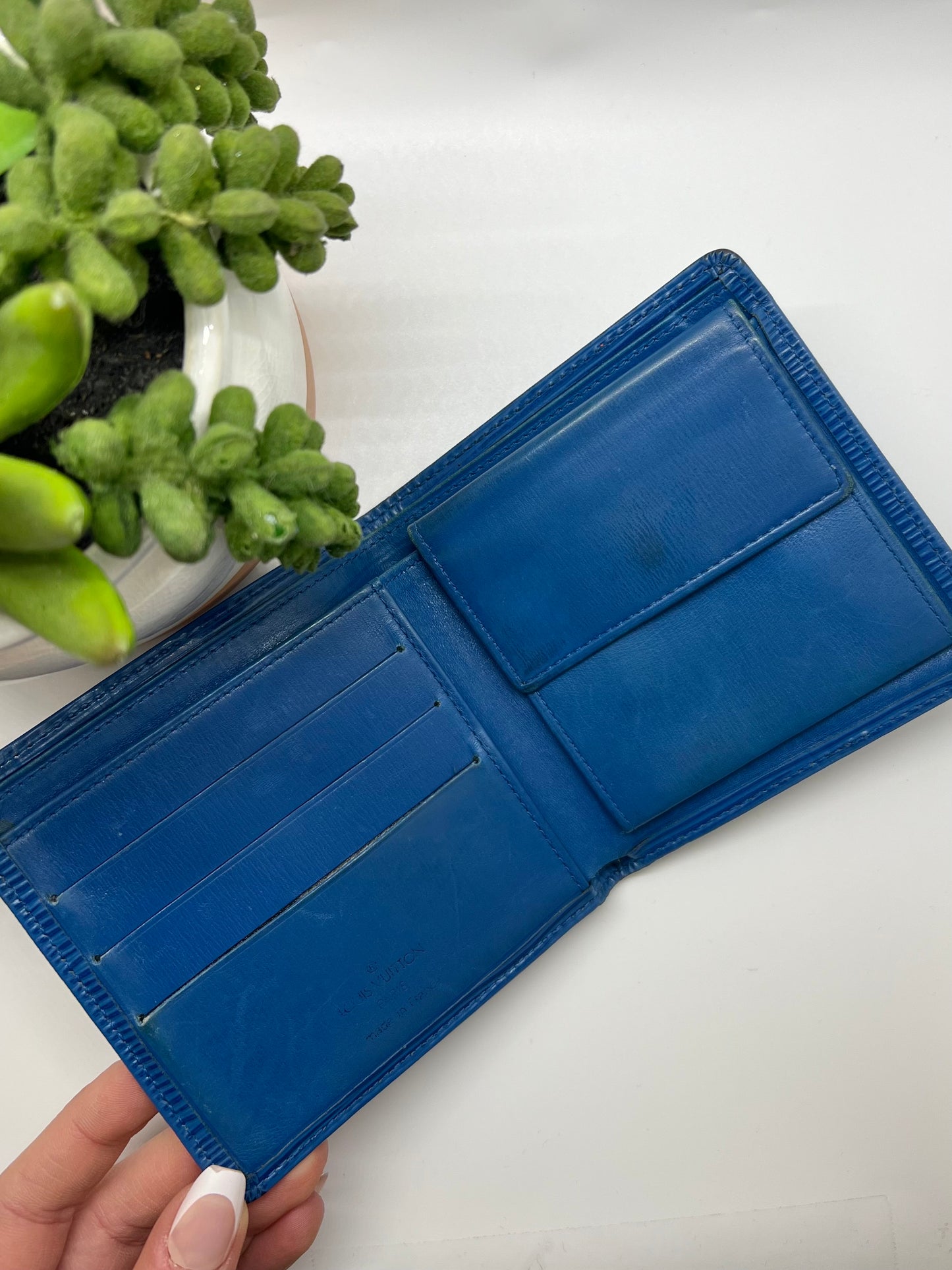 Louis Vuitton Bi Fold Epi Leather Wallet - Cobalt Blue