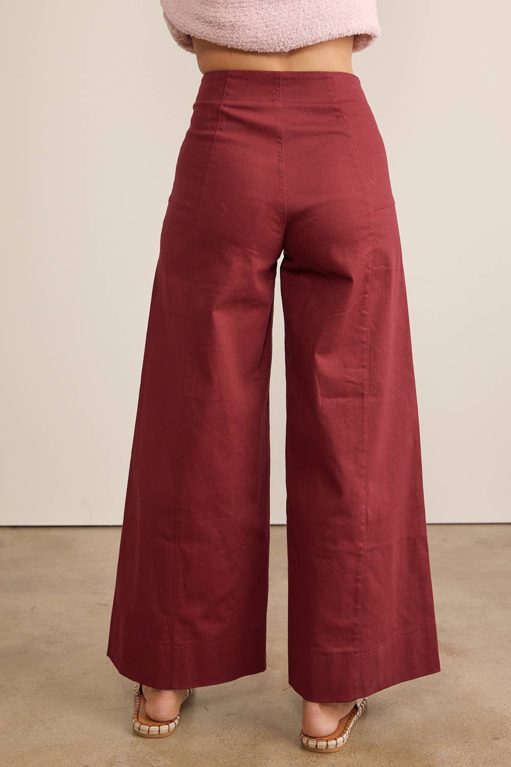 In February - FLATTERING WIDE LEG FULL-LENGTH STRETCHY COTTON TWILL PANTS - BURGUNDY