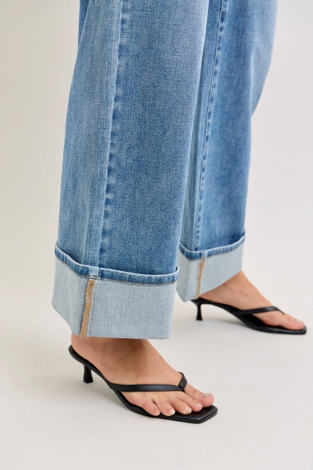 Judy Blue Jeans - MR Straight w/ Fold Over WB: MD