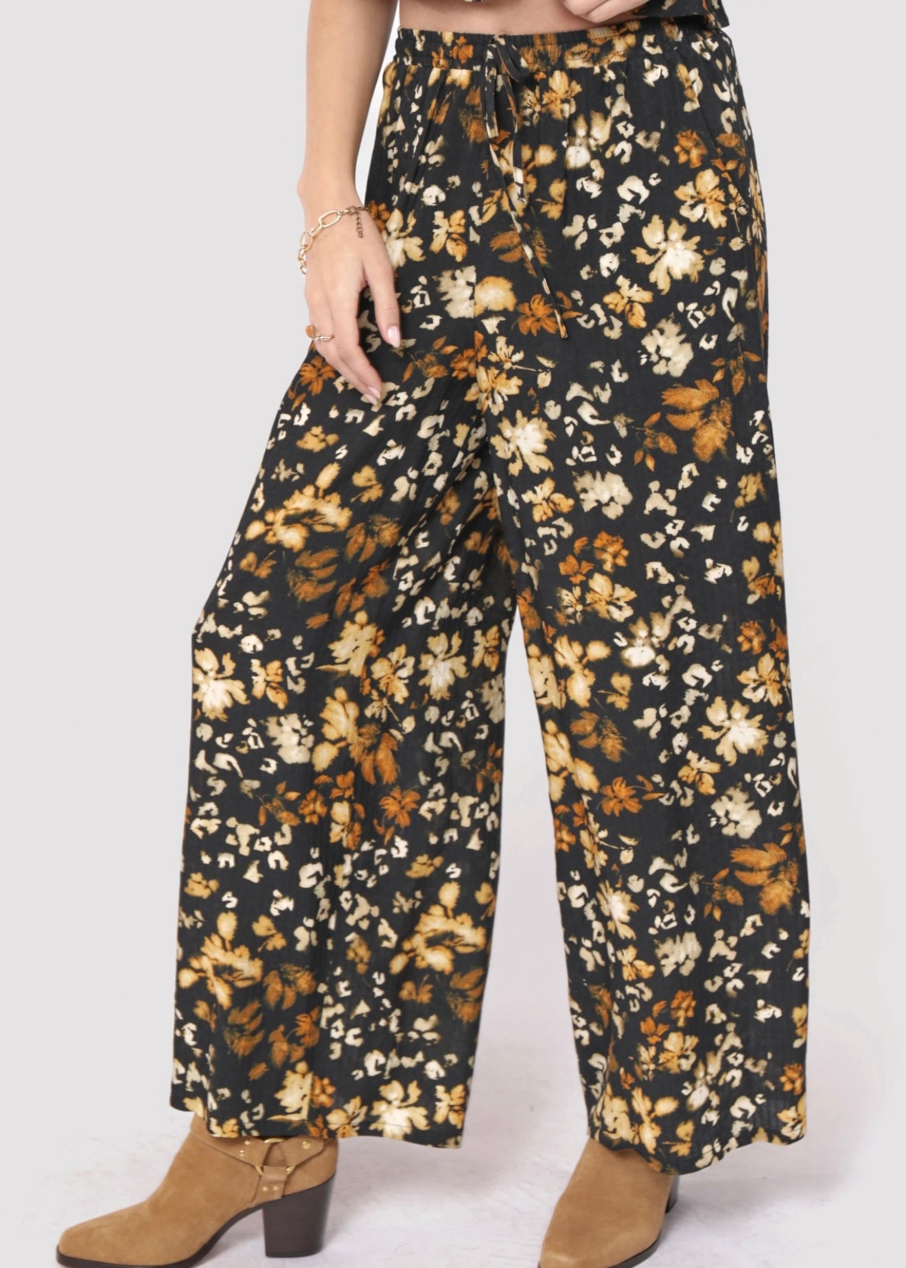 Sadie & Sage With Ease Printed Wide Leg Pull On Pants