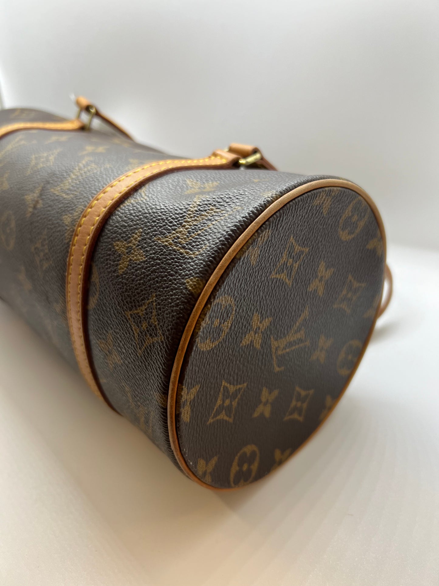 Louis Vuitton Papillon 26 Handbag - Monogram Canvas