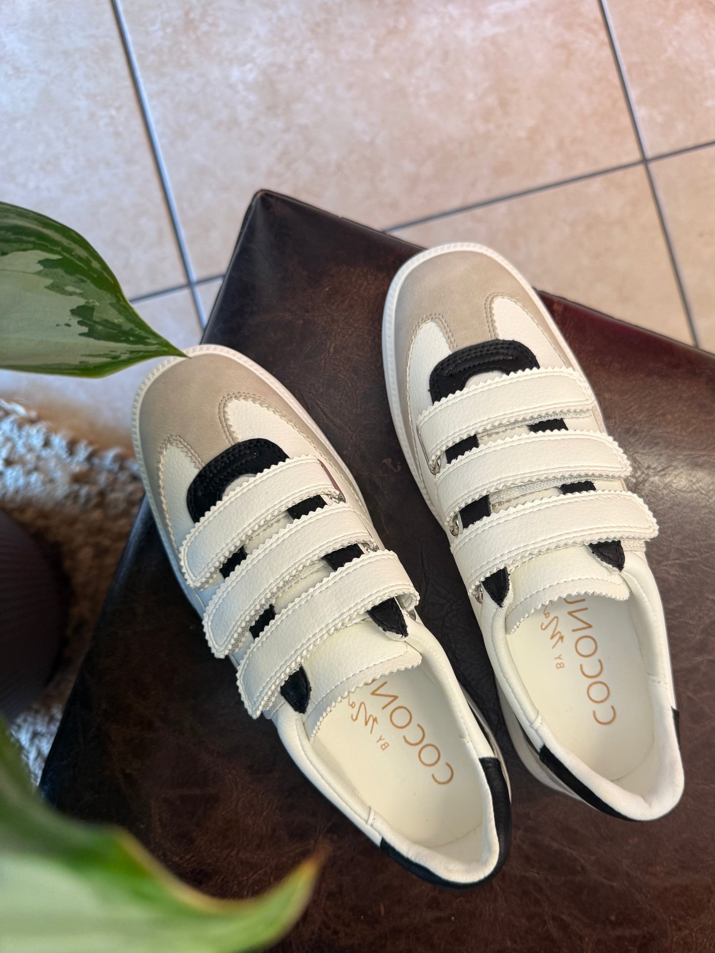 Coconuts By Matisse Lizzie Sneaker - White Multi