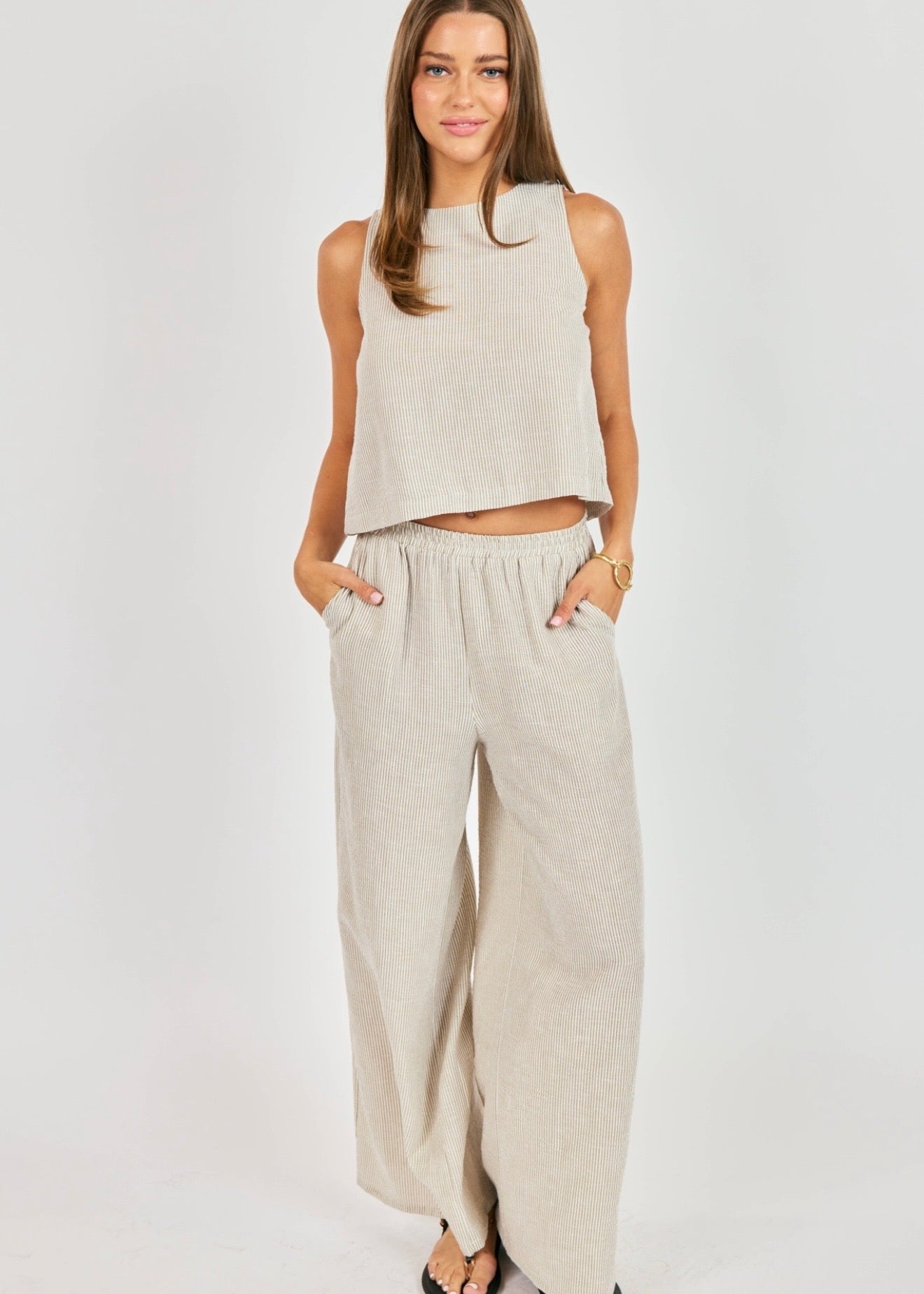 Sadie & Sage Garden Sun Button Top - Taupe