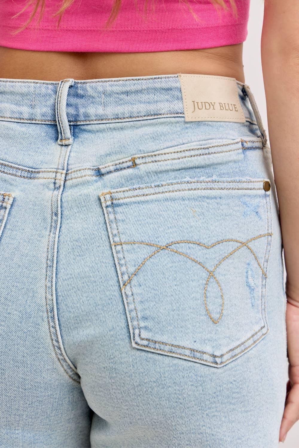 Judy Blue Jeans - HW Rigid Magic Dad Short w/ Cell Phone Back Pkt: LT