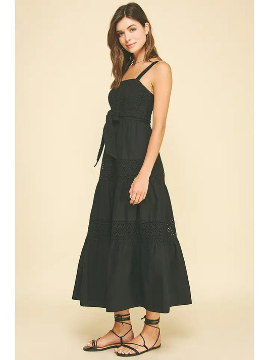 Pinch Contrast Eyelet Detailed Maxi Dress - Blk