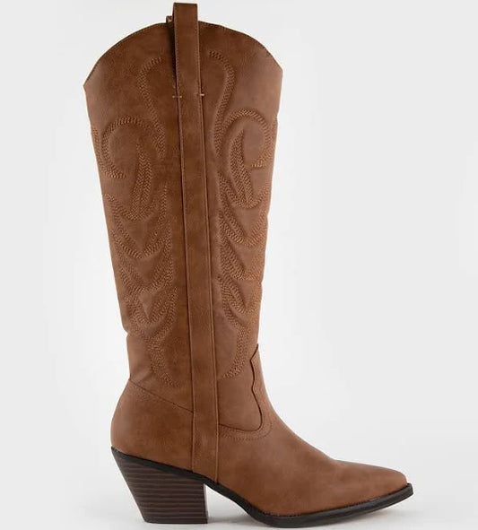 Matisse Dixie Pointy Toe Boot