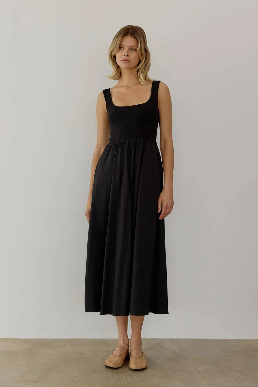 Mod Ref Lucinda A Line Midi Dress - Black